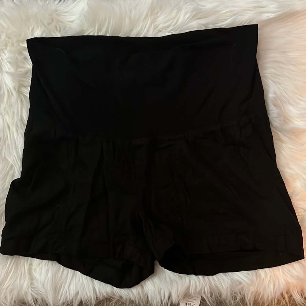Women's Black Maternity Short size large
